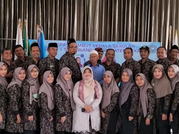 DEWAN GURU SMA NEGERI 1 SUKAWANGI